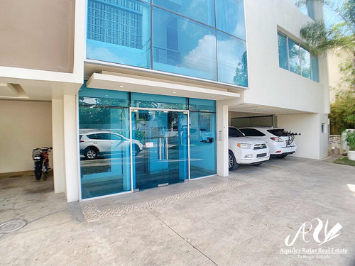Apartamento En Cerros De Gurabo - Ar0017