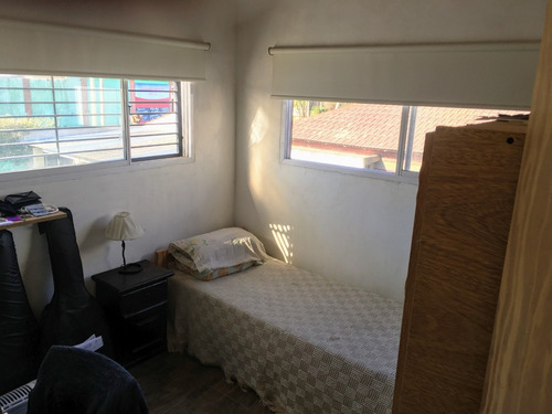 Imagen 13 de 14 de Casa 5 Dormitorios Con Parque Y Pileta En B° San Carlos
