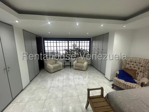 Amplio Apartamento En Alquiler En Alto Hatillo #25-13619 Josmary Sanjuan