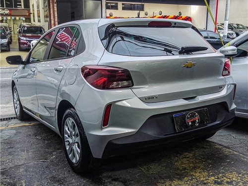 Imagem 4 de 15 de Chevrolet Onix 1.0 Flex Lt Manual