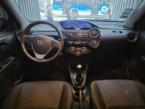 Toyota Etios 1.5 Sedan Xls
