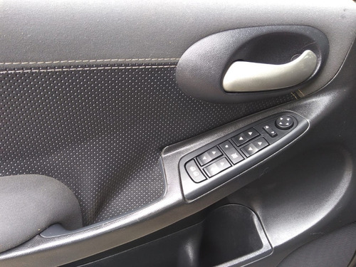 Fiat Stilo Sporting Dual 1.8 Flex 2010 Preto C/ Teto Solar