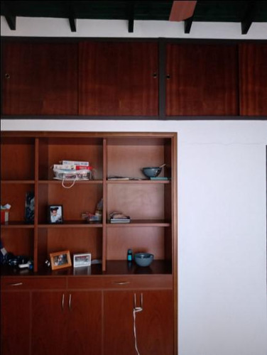 Casa En Venta - 4 Dormitorios 3 Baños - Quincho Pileta - 348mts2 - Don Torcuato