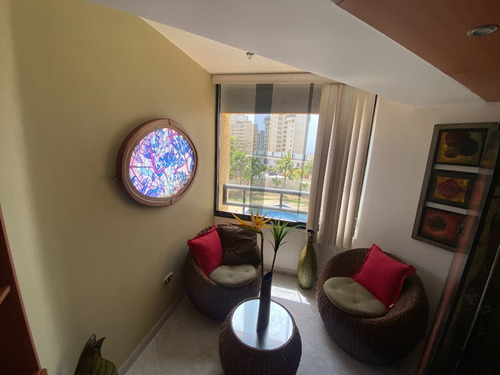 Imagen 14 de 30 de Apartamento En Alquiler Playa Grande. Yolanda 04122338508