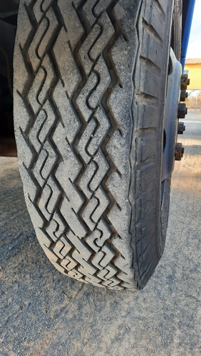 Imagem 3 de 10 de Ford F 600