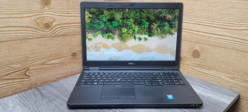 Dell Latitude E5550 - Intel Core I5, 8gb Ram, 240gb Ssd Negro (Reacondicionado)