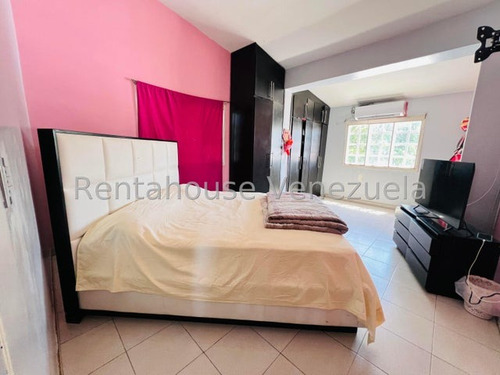 Estefani Salon Vende Casa En Bararida-lara-25-6025/