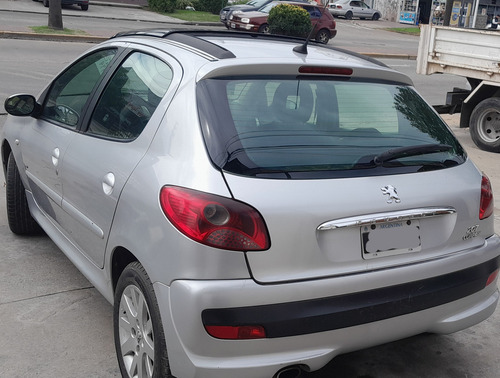 Peugeot 207 2.0 Sedan Xt Hdi