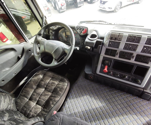 Imagem 8 de 13 de Iveco Stralis 480 6x4 2013