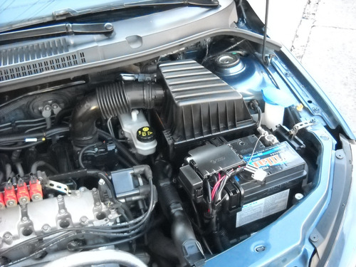 Imagen 15 de 15 de Volkswagen Voyage 1,6 Trendline 101 Cv Gnc 2016 Azul