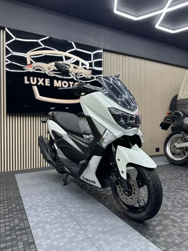 Yamaha N-max 2022