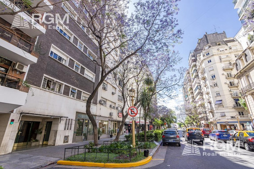 Imagen 2 de 27 de Piso Alto En Recoleta, 5 Ambientes, Con Cochera Opcional.