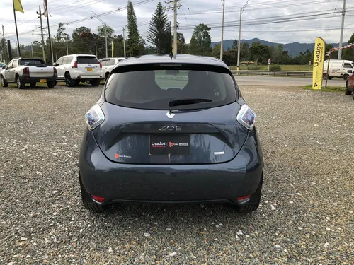 Renault Zoe At 4x2