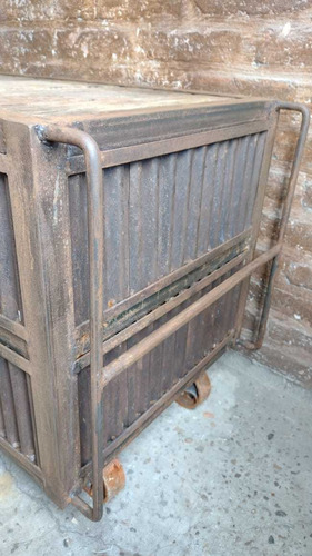 Imagen 4 de 9 de Rack Tv Mueble Estilo Industrial Ruedas Hierro Chapa Madera
