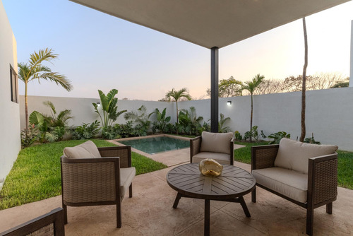 Casa En Venta Merida, En Fraccionamiento Real De Montejo, 1 Planta, Diciembre 2025.