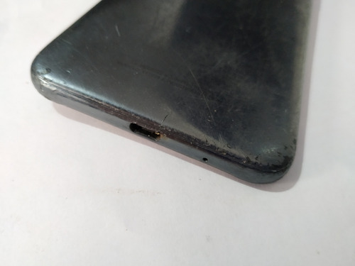 Celular Motorola Moto E6 Play Xt2029-3 ( Com Defeito ) (Usado)