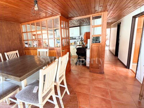 Propiedad Sólida En Sector Residencial (97116)