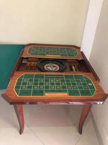 Fina Mesa Inglesa De Juegos (Usado)