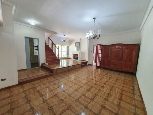 Imagen 3 de 14 de Chalet En Venta En Castelar Sur