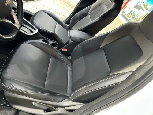 Chevrolet Onix 1.0T Premier Sedan At
