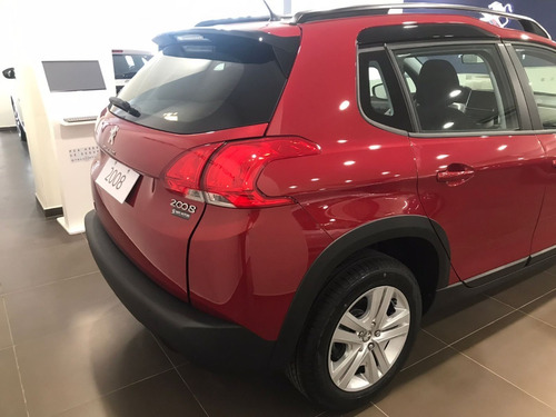 Imagen 4 de 10 de Peugeot 2008 1.6 Allure