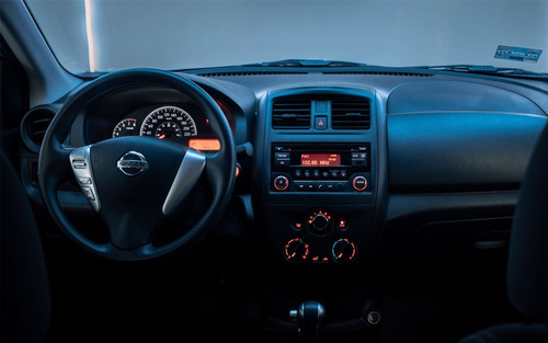 Imagen 13 de 14 de Nissan Versa Sense 2019