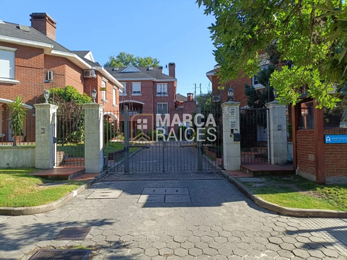 Alquiler Hermosa Casa En Barrio Cerrado Jardines De Buschental Prado Montevideo