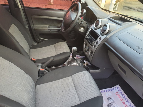 Ford Fiesta Sedan Se 1.6 Flex 16 V