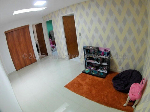 Casa En Venta Palo Verde # 25-12913 G. Caracas - Sucre