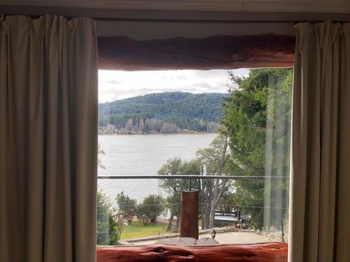 Imagen 8 de 13 de Cabaña Romántica Con Costa De Lago Para 2 Personas
