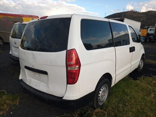 Imagen 4 de 14 de Hyundai H100 Wagon Para 12 Pasajeros 2012 Remato
