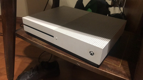 Xbox One S - 1 Tb