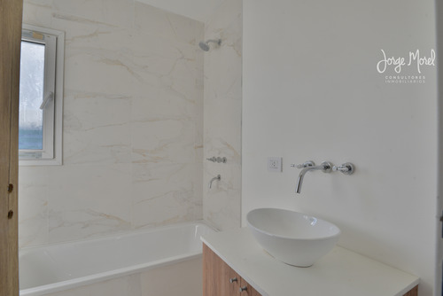 Casa Venta Barrio San Sebastián - Area 10 - 3 Dormitorios - #id 2748