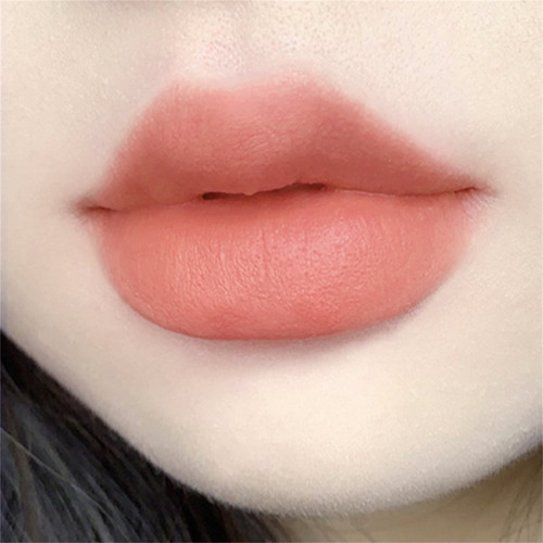 El Esmalte Labial H Velvet No Se Decolora Fácilmente Para La