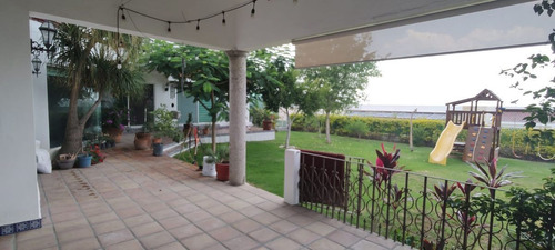 Casa En Renta En Lomas De Cocoyoc Con Gran Vista Panorámica