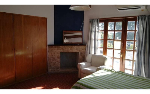 Imagen 22 de 27 de Comoda Casa Quinta De 4 Dormitorios Y 13.000 M2 De Parque Arbolado