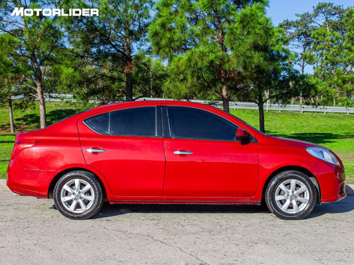 Imagen 6 de 25 de Nissan Versa 1.6 Automático Extra Full | Permuta / Financia