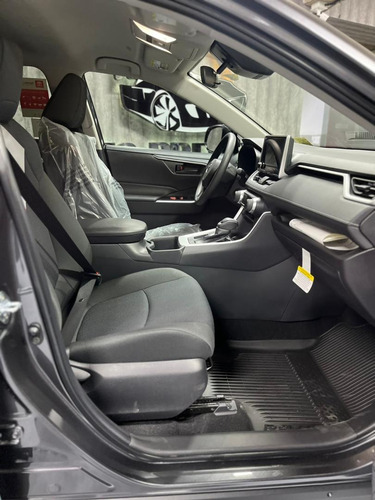 Imagen 8 de 12 de Toyota Rav4