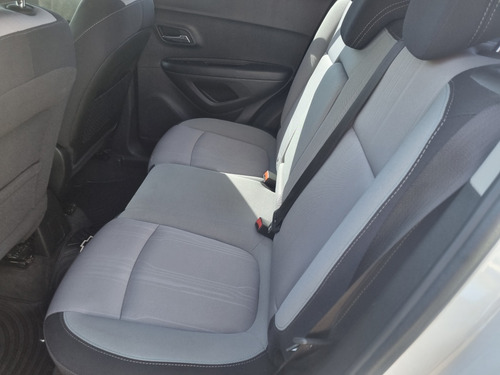 Imagen 13 de 15 de Chevrolet Tracker 2016 1.8 Ltz Fwd Mt 140cv
