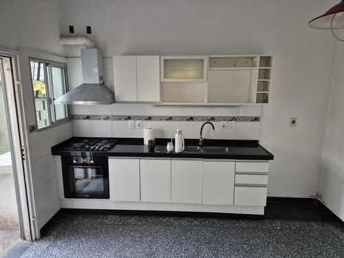 Alquiler Casa 2 Dormitorios En Malvin Con Cochera