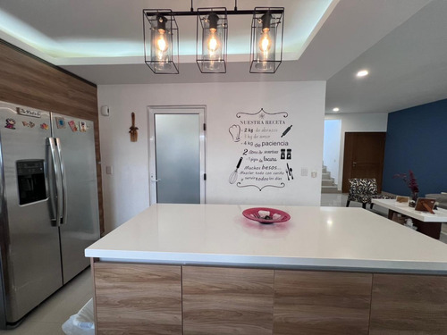 Casa En Venta En Residencial Palmaris