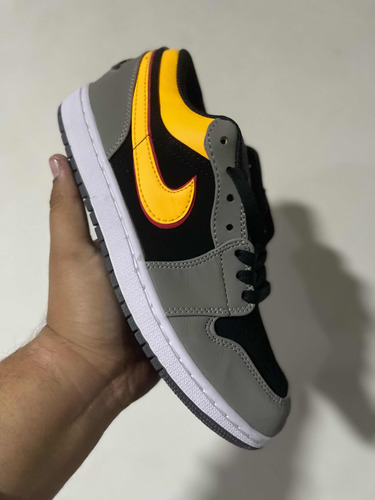 Air 1 Black & Yellow