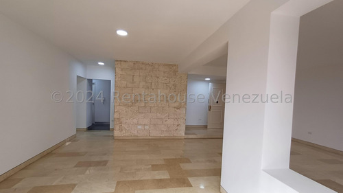 Apartamento En Venta En Colinas De Valle Arriba Jr