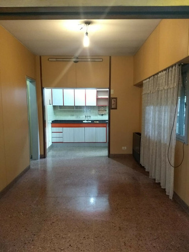 Venta Casa 4 Ambientes Con Parque En San Justo