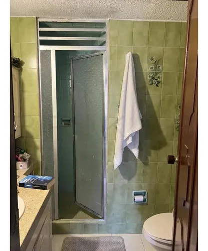 Casa En Venta En La Floresta. Cod V6473