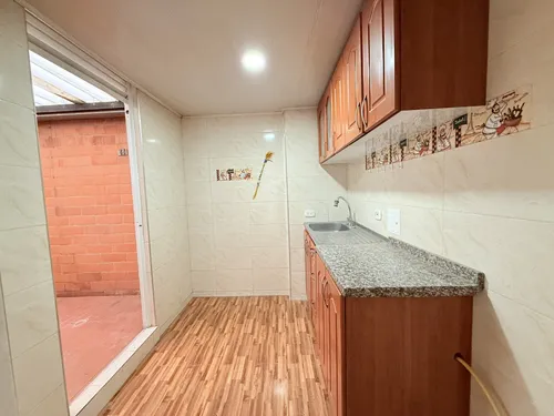 Apartamento En Venta En Alcaparros. Cod V2106