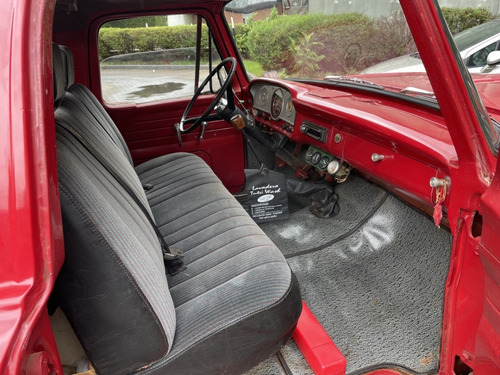 Imagen 12 de 15 de Ford F-100 Motor Naftero V8 Caja De 4ta Al Piso
