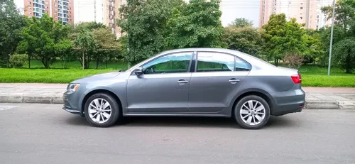 Volkswagen Jetta 2.0 Gli 211 hp