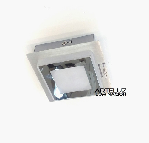 Aplique O Plafón Led 1 Luz Baño Pasillo 1 X 5w Luz Calida