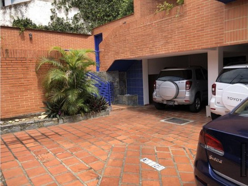 Imagen 5 de 29 de Prados Del Este En Venta Townhouse En Calle Cerrada .